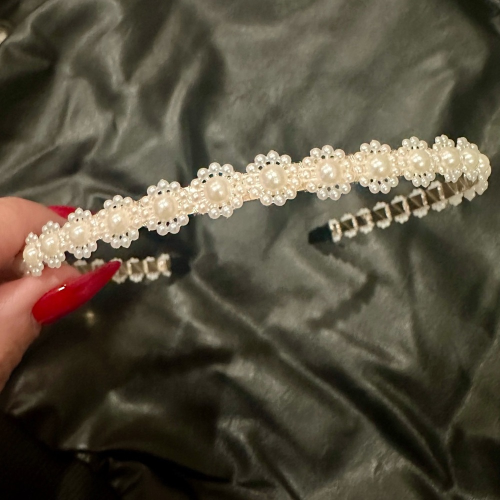 Elegant Pearl Flower Headband